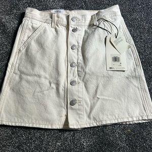 White Levi’s Skirt